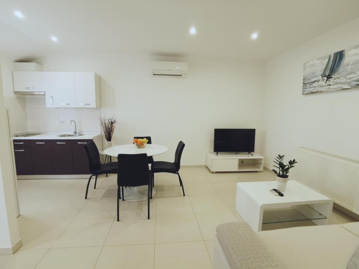 Apartment David Funtana Εξωτερικό φωτογραφία